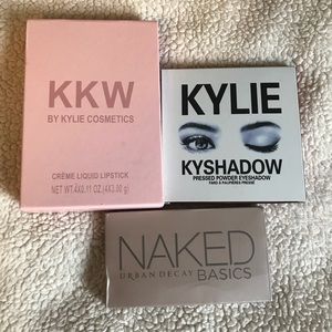 Make up bundle